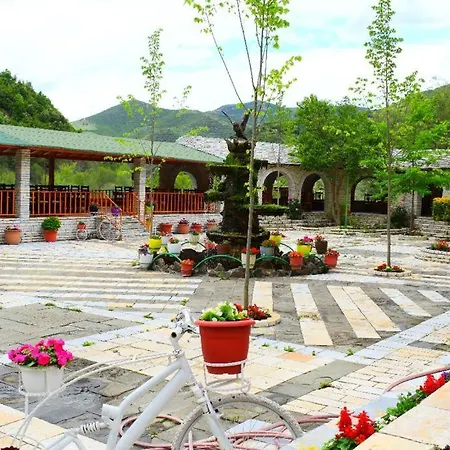 Hotel Qato *